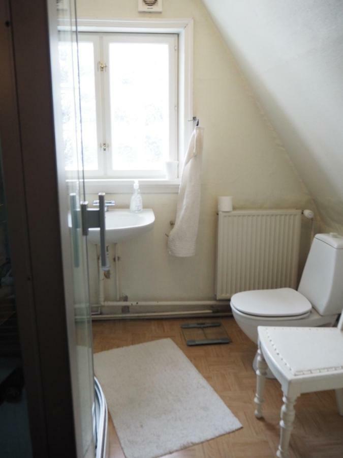 Aakirkeby Bed And Breakfast Экстерьер фото